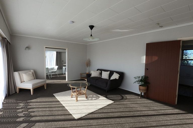 Photo of property in 2 Park Lane, Waitara, 4320