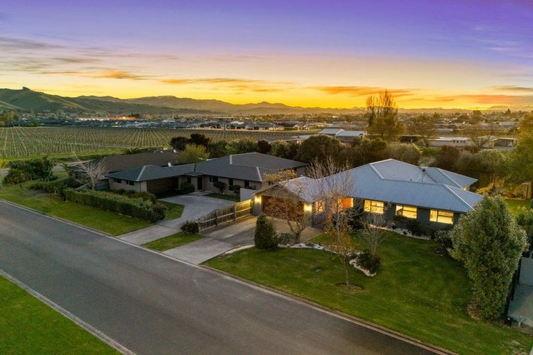 Photo of property in 30 De Castro Drive, Blenheim, 7201