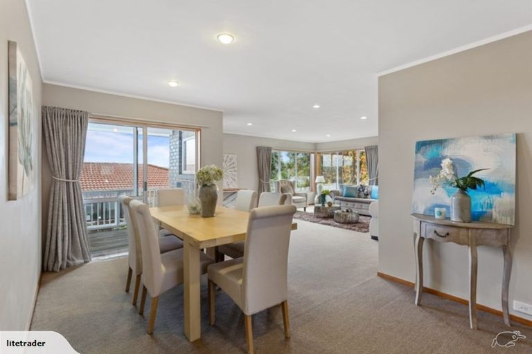 Photo of property in 6 Chedworth Drive, Glenfield, Auckland, 0629