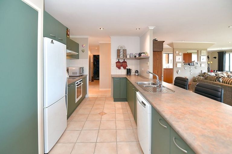 Photo of property in 1157 Whangaparaoa Road, Gulf Harbour, Whangaparaoa, 0930