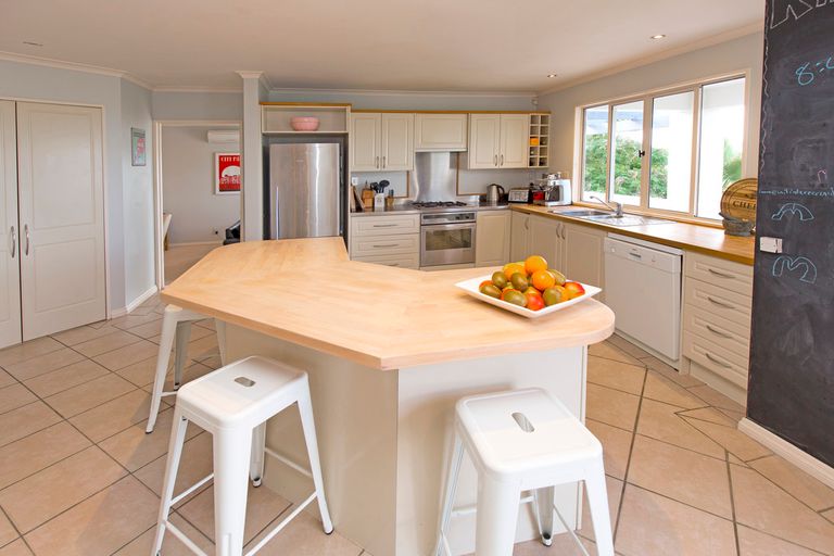 Photo of property in 1201 Whangaparaoa Road, Gulf Harbour, Whangaparaoa, 0930