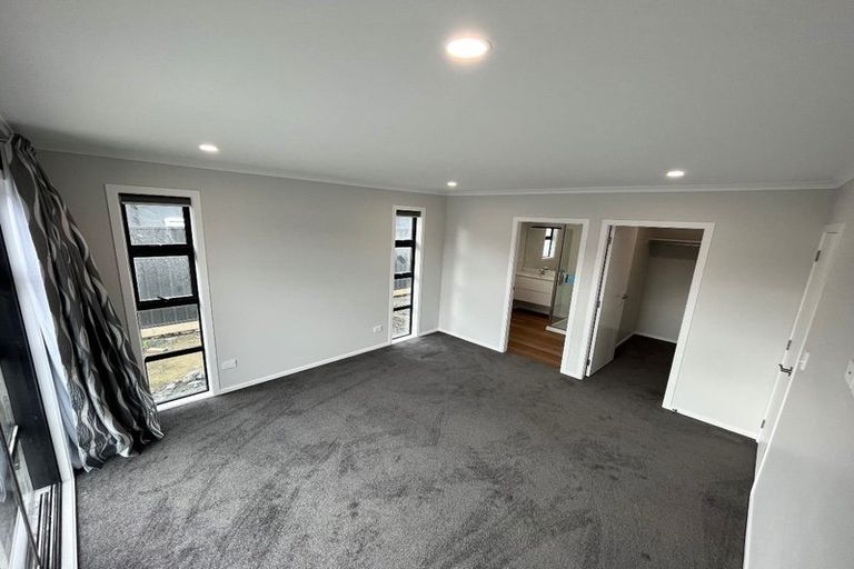 Photo of property in 26 Castletown Street, Wallaceville, Upper Hutt, 5018