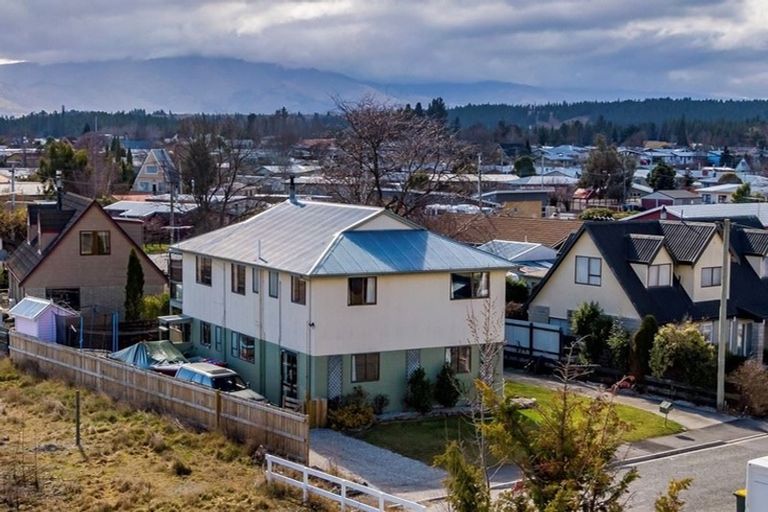 Photo of property in 2 Clutha Street, Alexandra, 9320