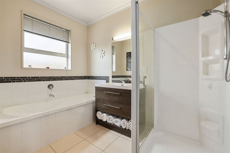 Photo of property in 29 Anglem Way, Northwood, Christchurch, 8051