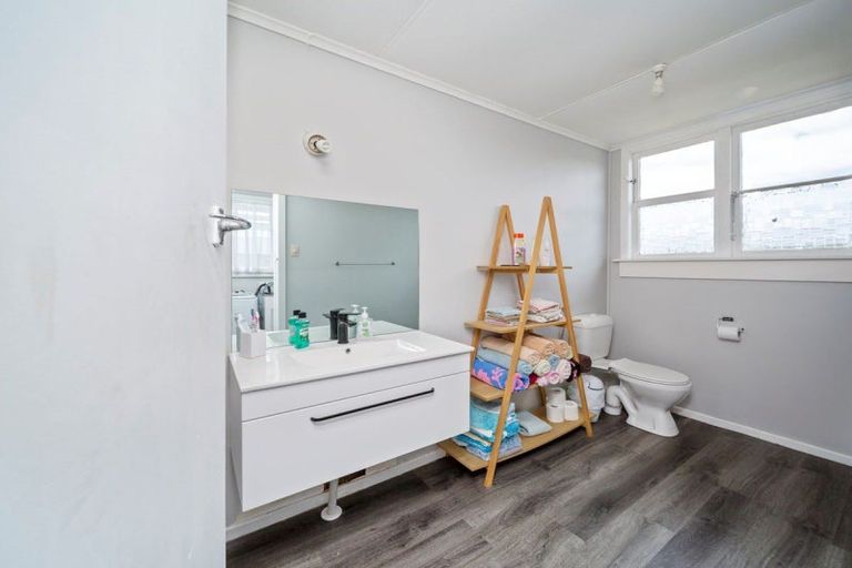 Photo of property in 377a Waihi Road, Normanby, Hawera, 4614