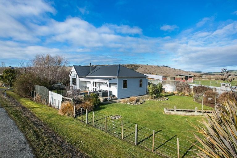 Photo of property in 461 Centre Road, Momona, Outram, 9073