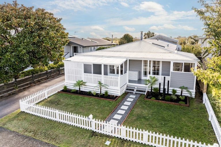 Photo of property in 45a Callender Terrace, Paraparaumu Beach, Paraparaumu, 5032