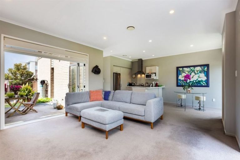 Photo of property in 29 Station Street, Hobsonville, Auckland, 0616