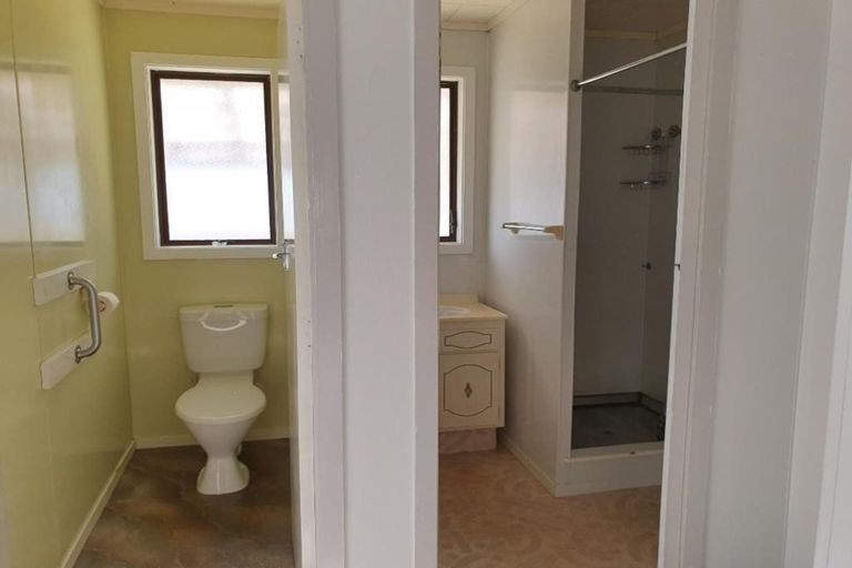 Photo of property in 55 Collins Avenue, Tawa, Wellington, 5028