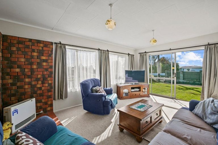 Photo of property in 6 Rata Street, Upper Vogeltown, New Plymouth, 4310