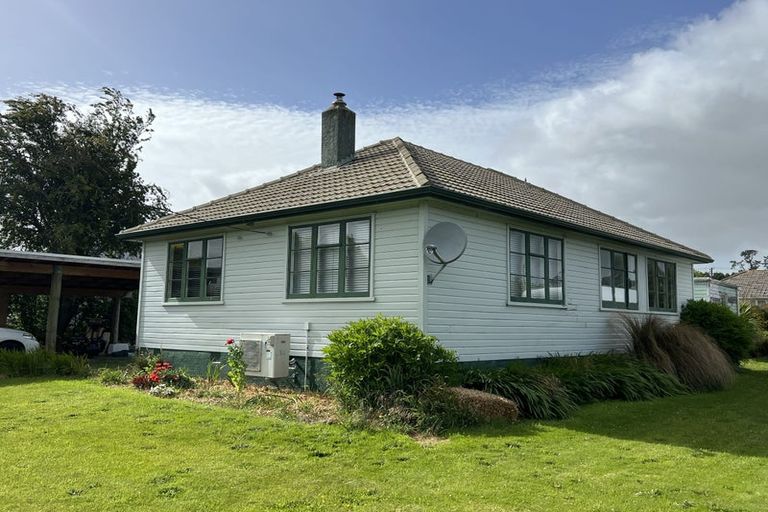 Photo of property in 4 Cemetery Road, Tapanui, 9522