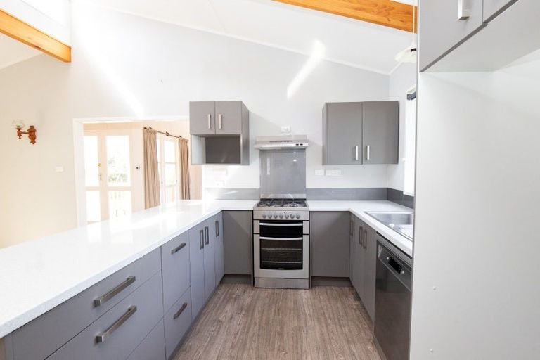 Photo of property in 36 Pipiroa Road, Ngatea, 3503