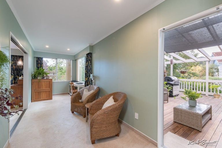 Photo of property in 13 Chichester Drive, Pinehaven, Upper Hutt, 5019