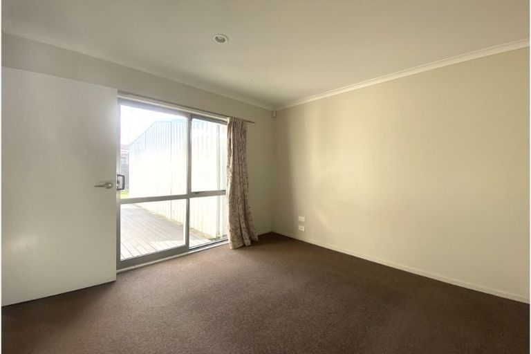 Photo of property in 1 Northolt Road, Fairview Downs, Hamilton, 3214