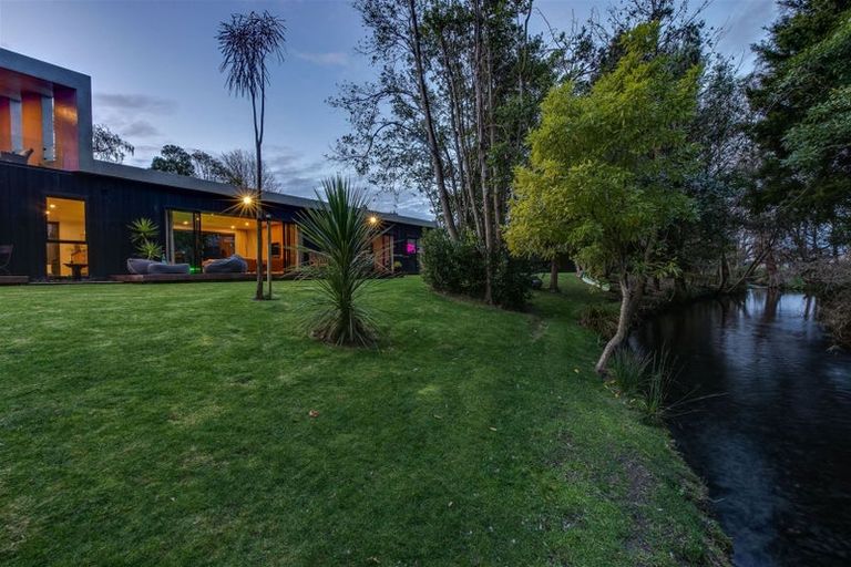Photo of property in 11 Girvan Street, Fendalton, Christchurch, 8041