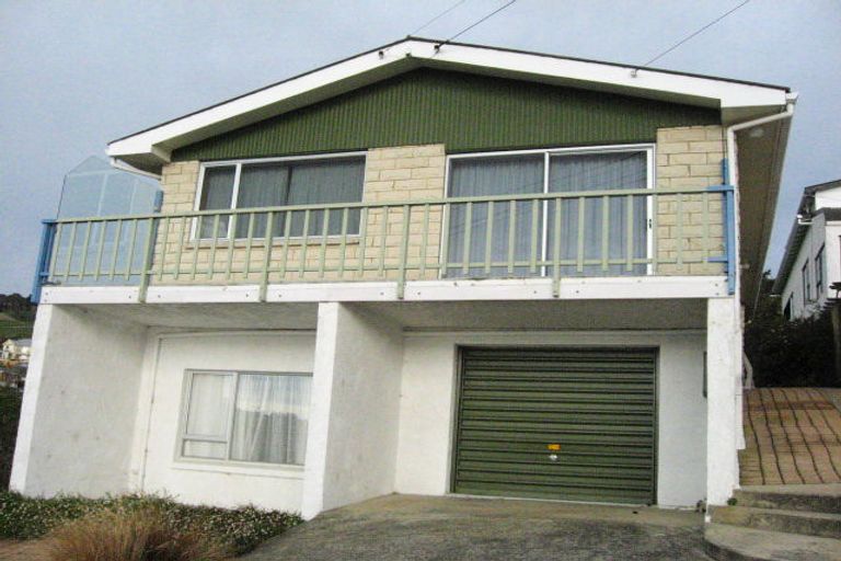 Photo of property in 42 Marine Parade, Macandrew Bay, Dunedin, 9014