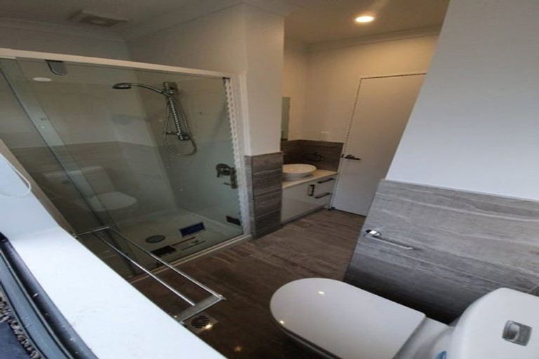 Photo of property in 61d Wellington Street, Pukekohe, 2120