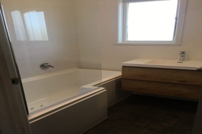 Photo of property in 22 Gilray Avenue, Maraenui, Napier, 4110