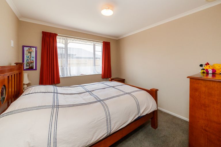 Photo of property in 66 Branigan Parade, Kelvin Grove, Palmerston North, 4414