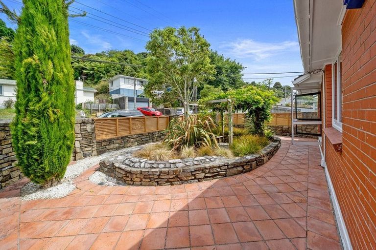 Photo of property in 6 Logie Street, Stokes Valley, Lower Hutt, 5019