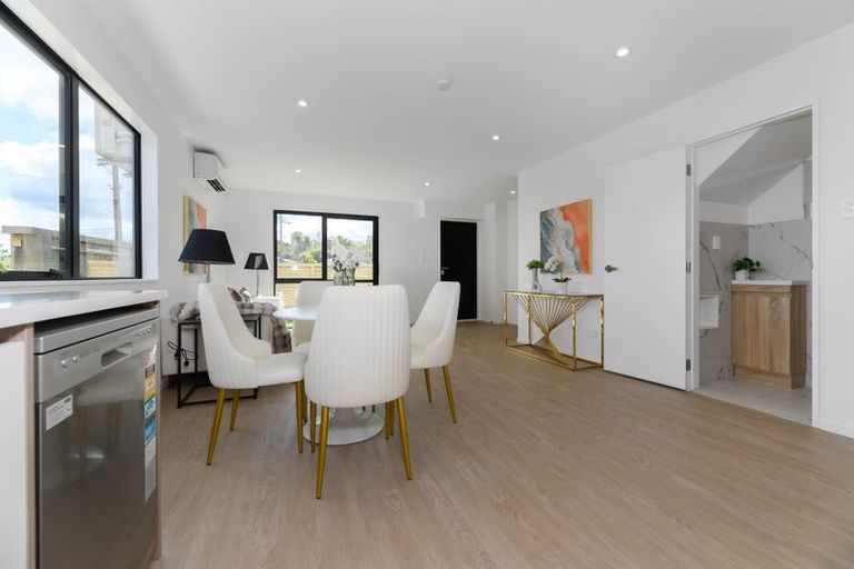 Photo of property in 38c Routley Drive, Glen Eden, Auckland, 0602