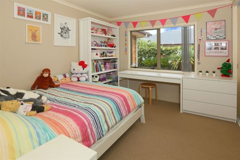 Photo of property in 5 Lantern Court, Henderson, Auckland, 0612