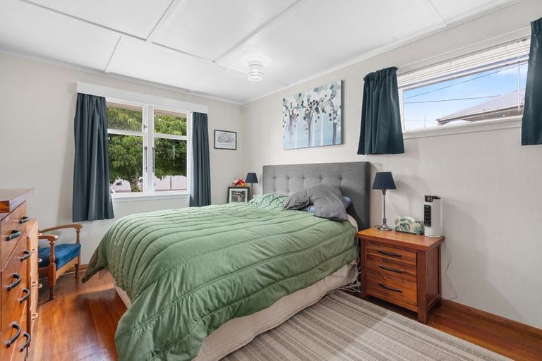 Photo of property in 100 South Road, Solway, Masterton, 5810