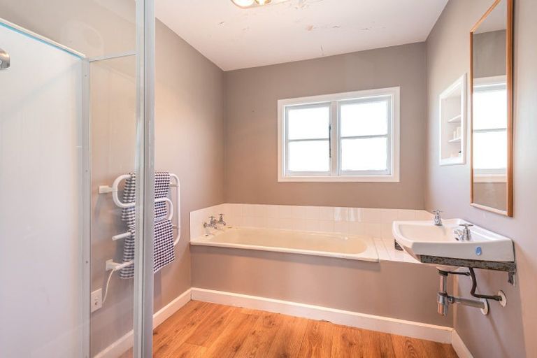 Photo of property in 1/3 Croziers Road, St Albans, Christchurch, 8052