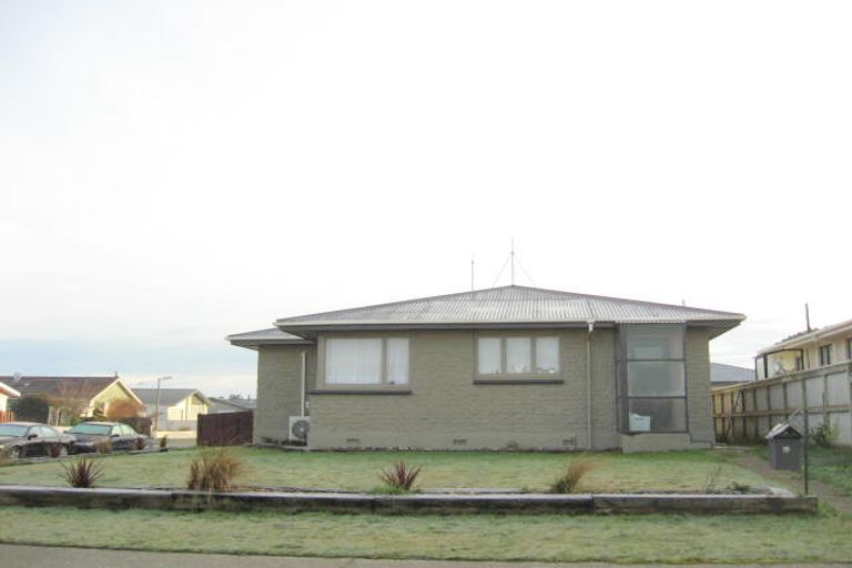Photo of property in 52 Lothian Crescent, Strathern, Invercargill, 9812