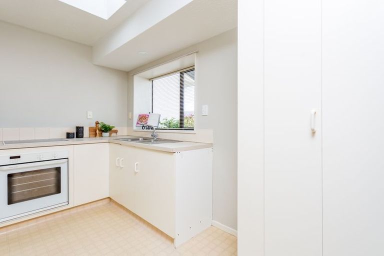 Photo of property in 33b Peverel Street, Riccarton, Christchurch, 8011