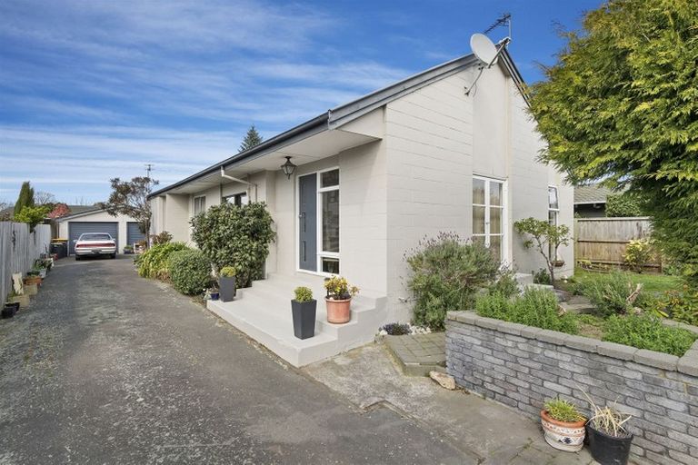 Photo of property in 90 Perry Street, Papanui, Christchurch, 8053