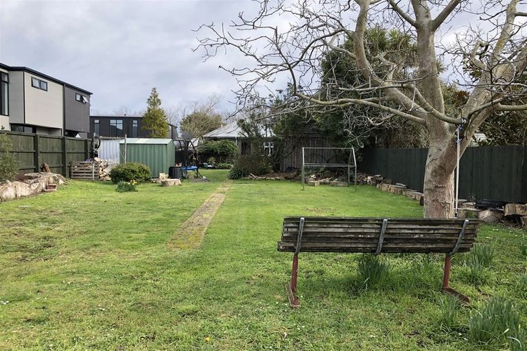 Photo of property in 50 Mathesons Road, Phillipstown, Christchurch, 8011