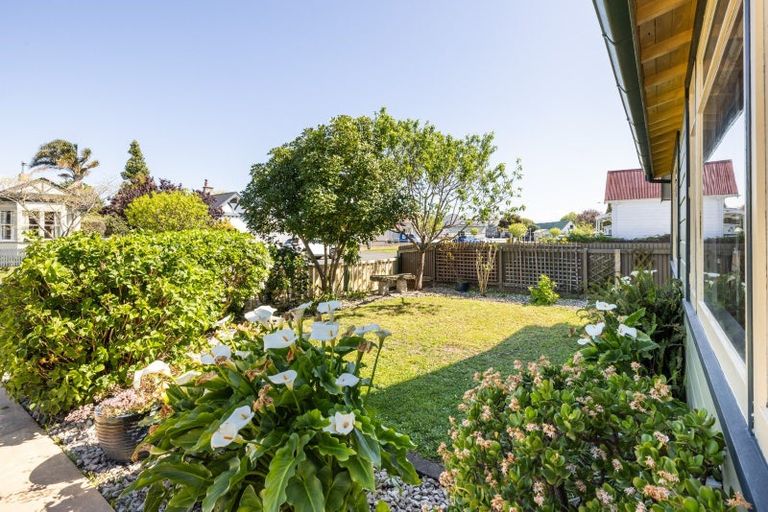 Photo of property in 3 Kinross White Street, Napier South, Napier, 4110