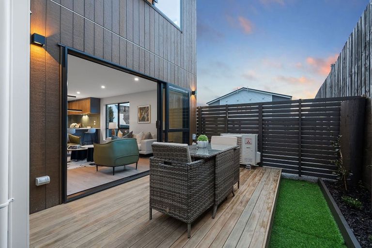 Photo of property in 7/32 Beulah Avenue, Rothesay Bay, Auckland, 0630