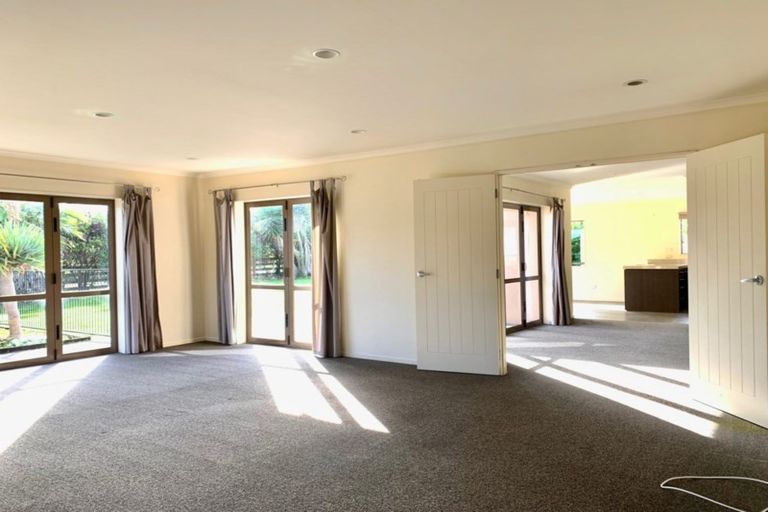 Photo of property in 262 Jesmond Road, Karaka, Drury, 2578