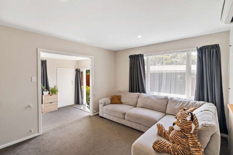 Photo of property in 1/236 Grahams Road, Burnside, Christchurch, 8053