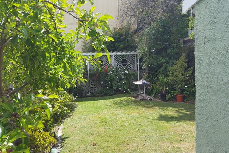 Photo of property in 105 Majoribanks Street, Mount Victoria, Wellington, 6011