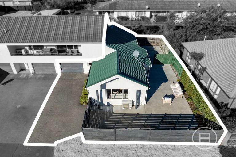 Photo of property in 1/50 Division Street, Riccarton, Christchurch, 8041