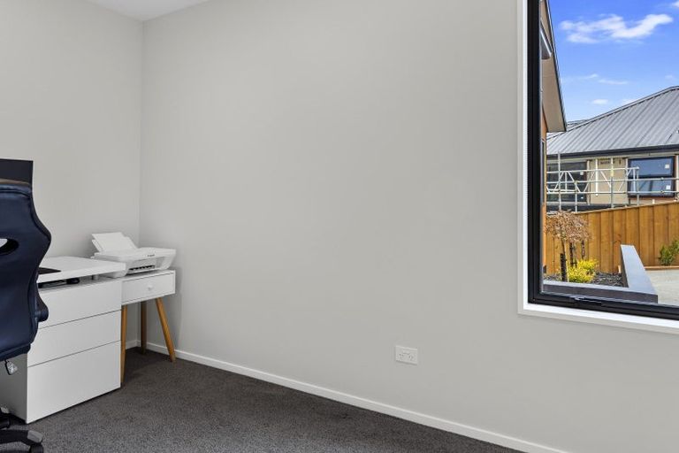 Photo of property in 206 Penruddock Rise, Westmorland, Christchurch, 8025