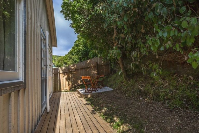 Photo of property in 102 Rangituhi Crescent, Takapuwahia, Porirua, 5022