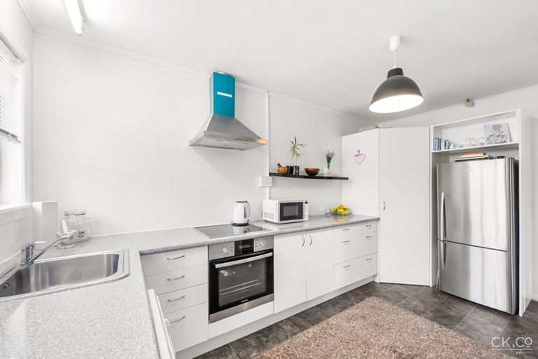 Photo of property in 1/5 Hall Grove, Ebdentown, Upper Hutt, 5018