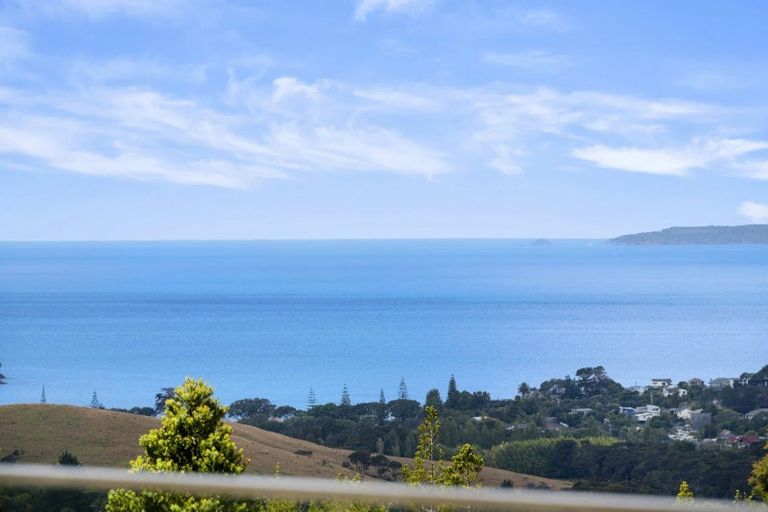 Photo of property in 246 Hillcrest Road, Wainui, 0931