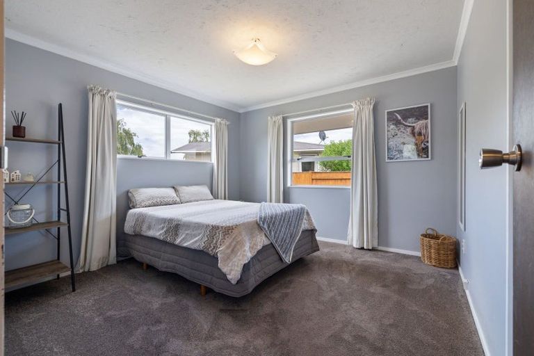 Photo of property in 10 Humphries Place, Awapuni, Palmerston North, 4412