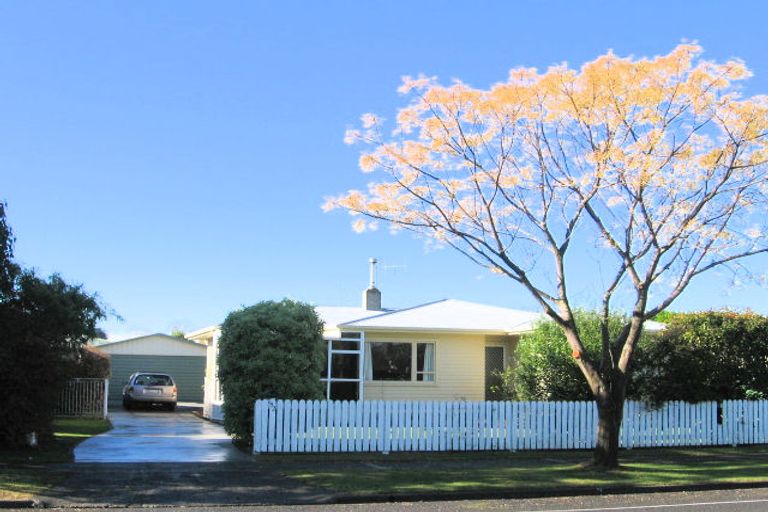 Photo of property in 92 Harold Holt Avenue, Onekawa, Napier, 4110
