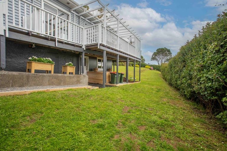Photo of property in 50 Maungaraki Road, Korokoro, Lower Hutt, 5012
