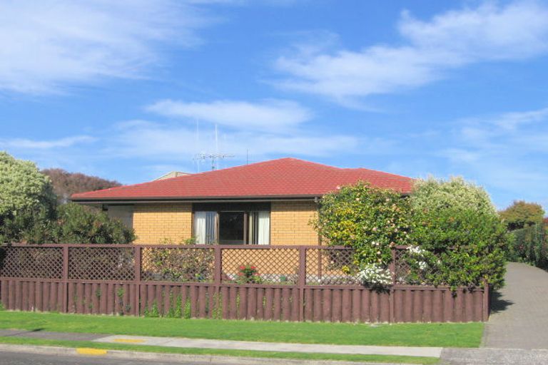Photo of property in 8a Lee Street, Mount Maunganui, 3116