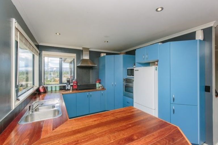 Photo of property in 15 Drake Place, Lake Hawea, Wanaka, 9382