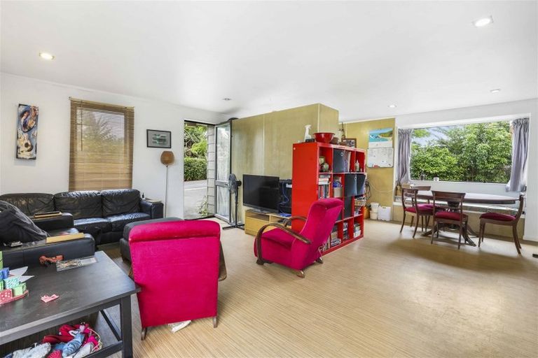 Photo of property in 23 Howden Road, Fairfield, Hamilton, 3214