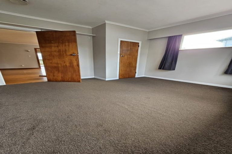 Photo of property in 168 Glengarry Road, Glen Eden, Auckland, 0602