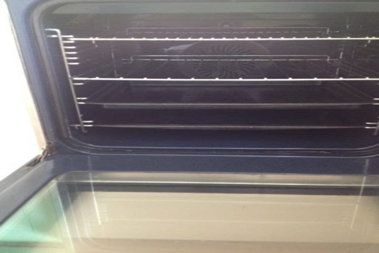 Photo of property in 5-7 Esk Street, Roslyn, Palmerston North, 4414